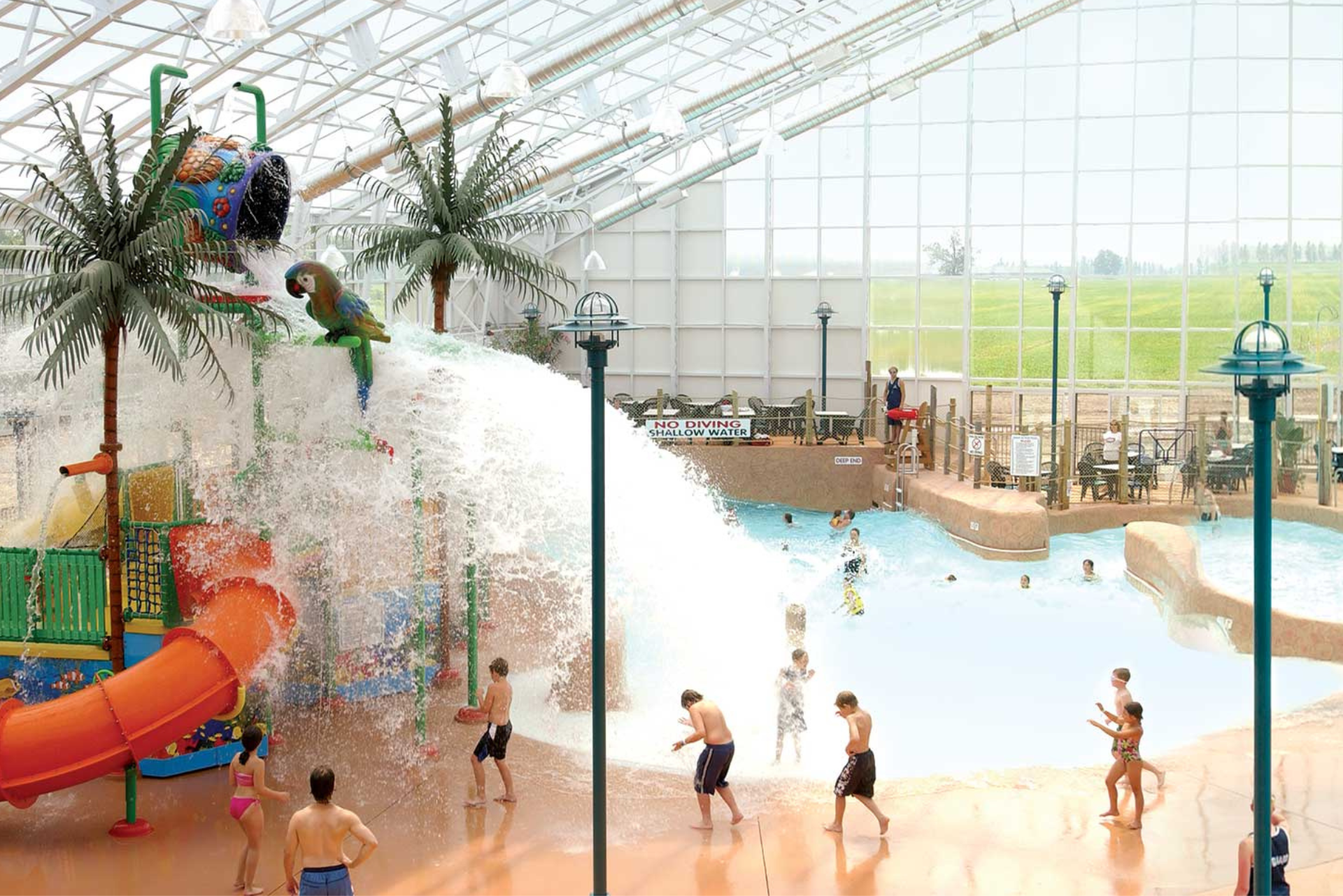 Waves Indoor Waterpark 